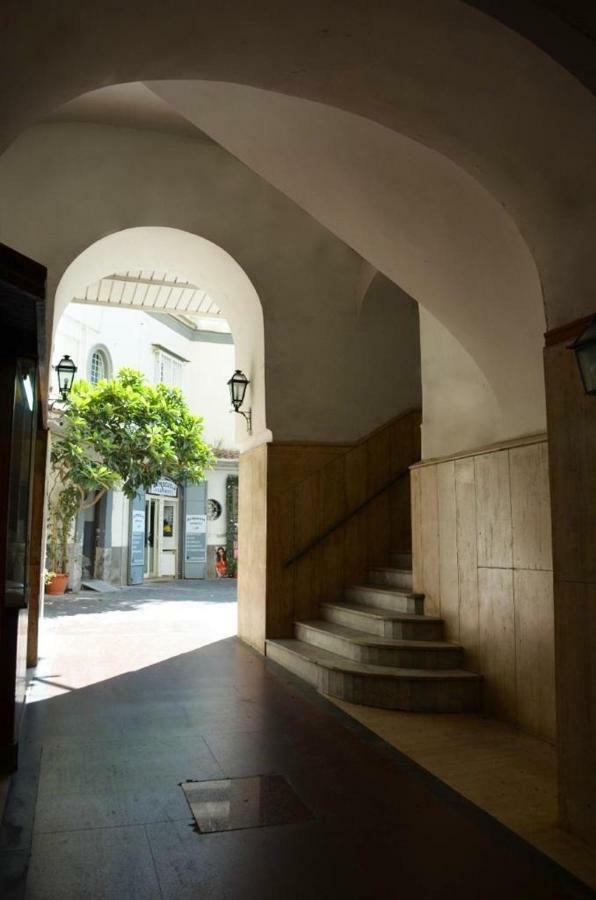 Palazzo Pignatelli Hotel Naples Exterior photo